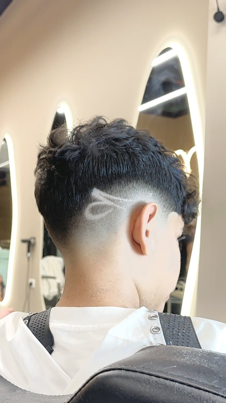 תספורת גברים ב-Shuki Studio